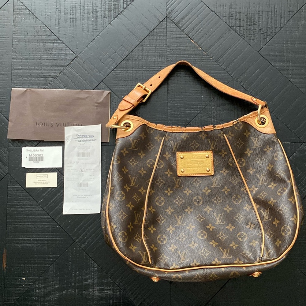 100% Authentic Louis Vuitton Galliera PM Monogram Canvas Shoulder Bag